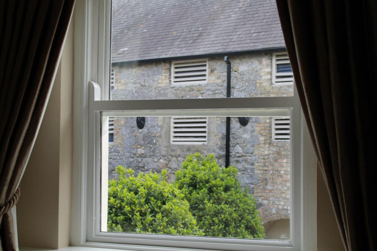 Spinners On Castle Street Birr Exterior foto